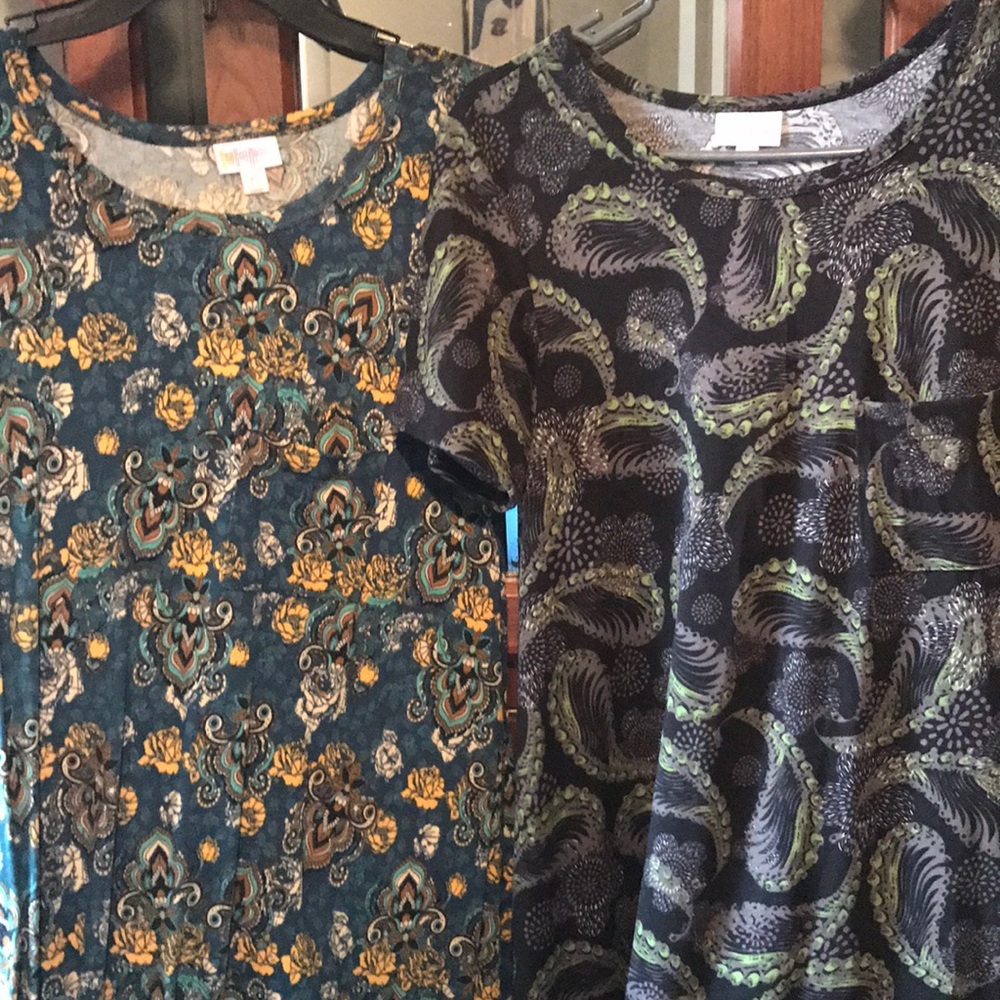 2 guc lularoe Carly dresses xs